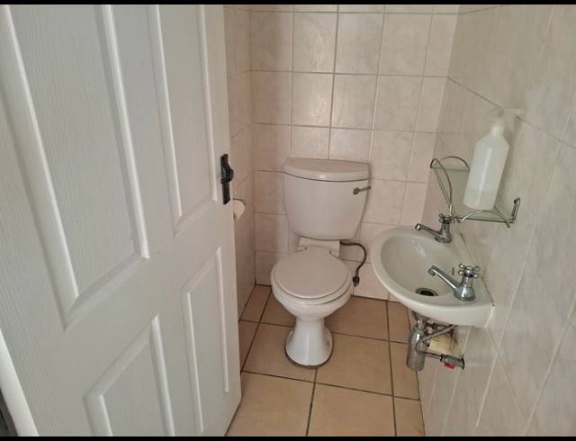 3 BEDROOM SECTIONAL TITLE FOR SALE IN GREENHILLS
